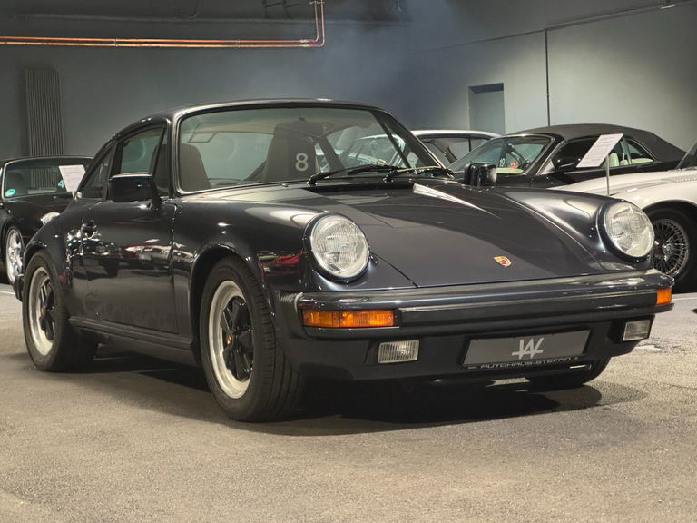 Porsche 911 Carrera 3.2 (US)