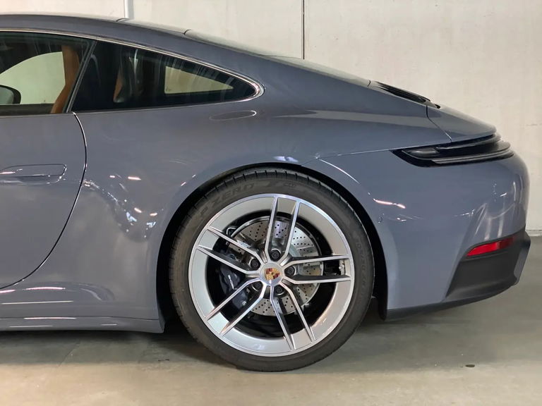 Porsche 992.2 Carrera