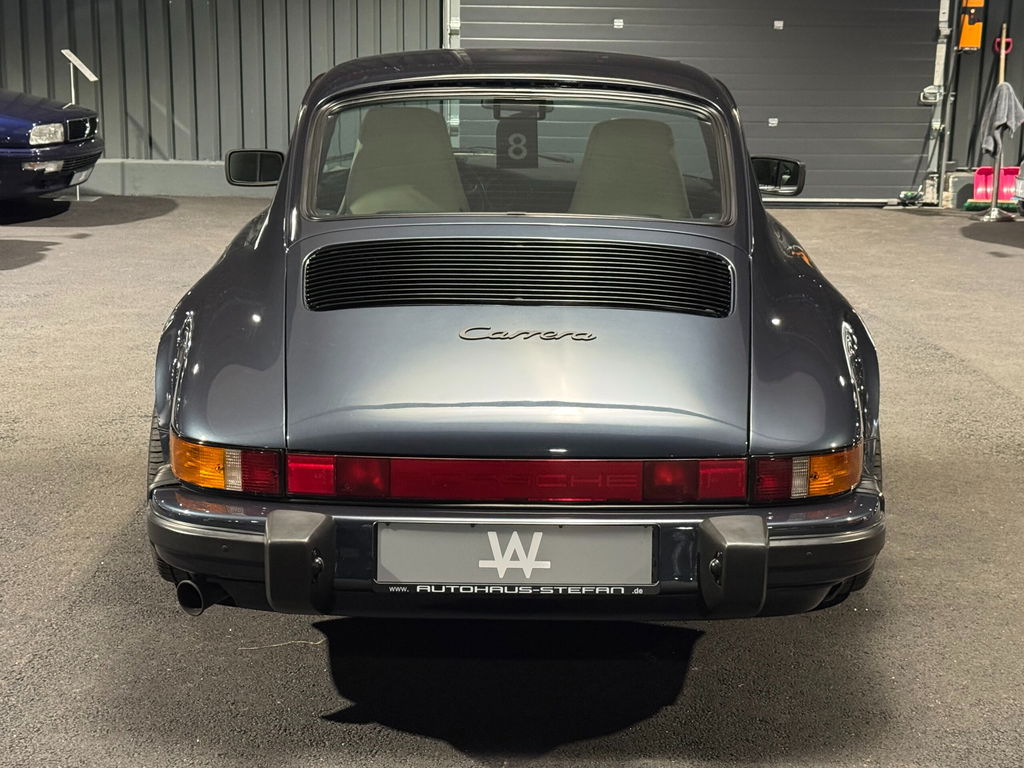 Porsche 911 Carrera 3.2 (US)