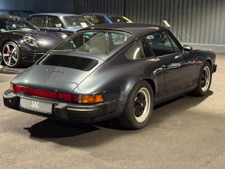 Porsche 911 Carrera 3.2 (US)