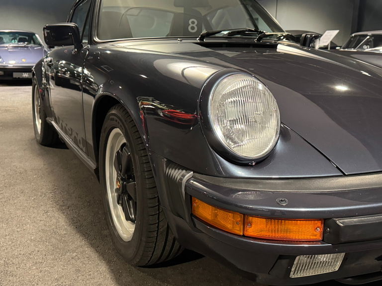 Porsche 911 Carrera 3.2 (US)