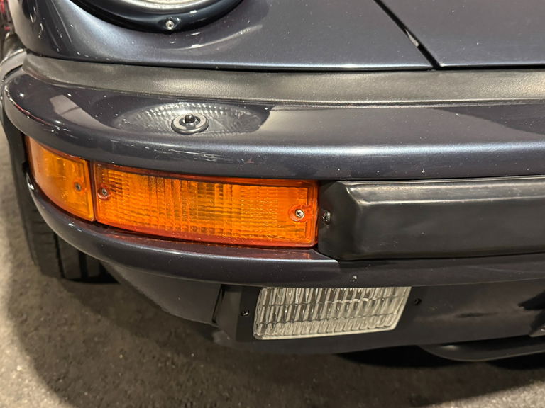 Porsche 911 Carrera 3.2 (US)