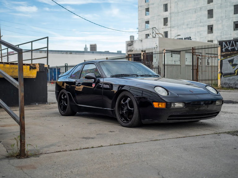 Porsche 968