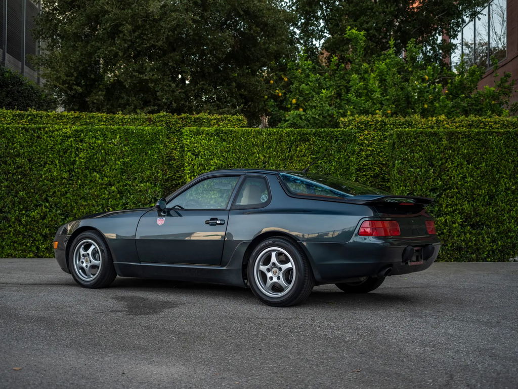 Porsche 968