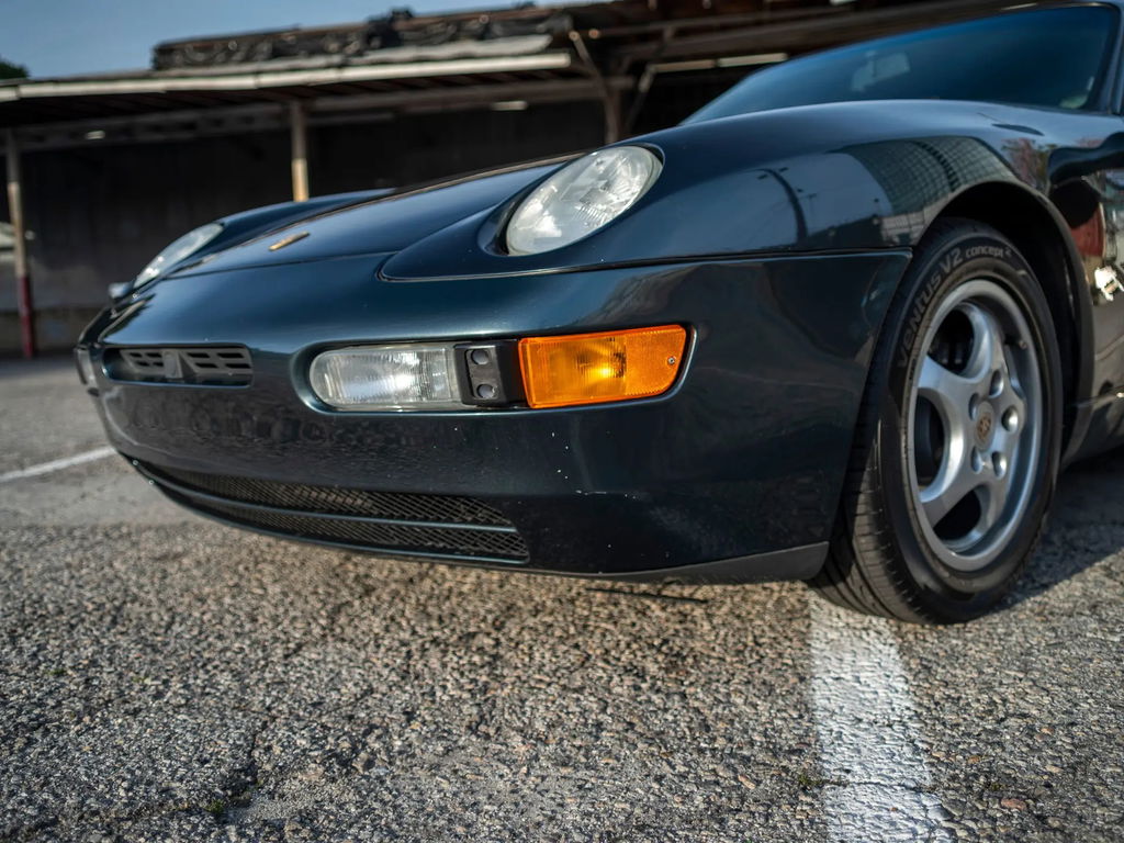 Porsche 968