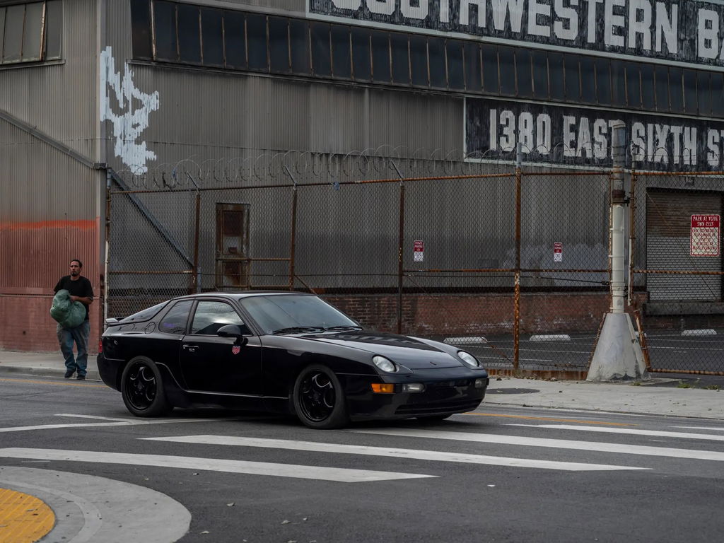 Porsche 968