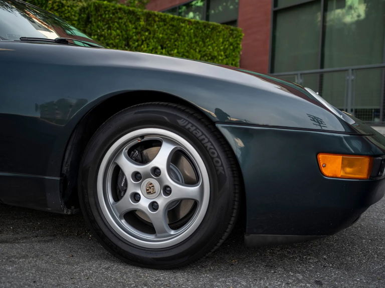 Porsche 968