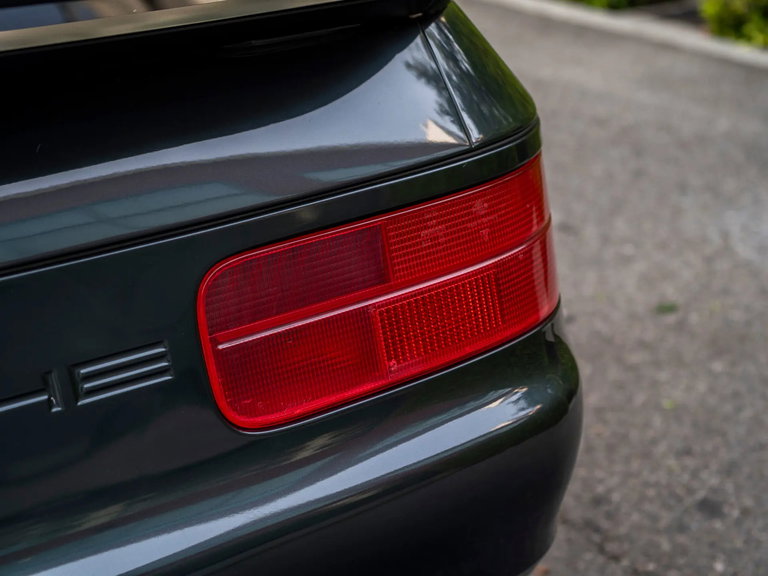 Porsche 968