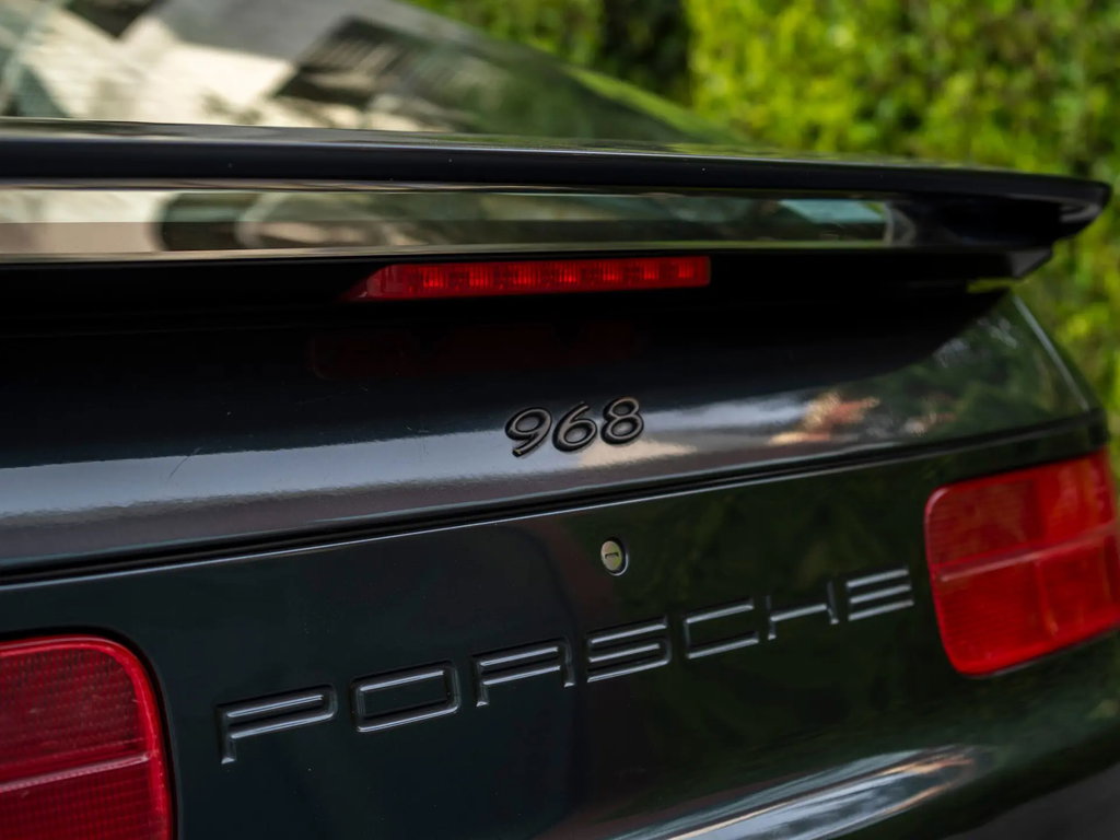 Porsche 968