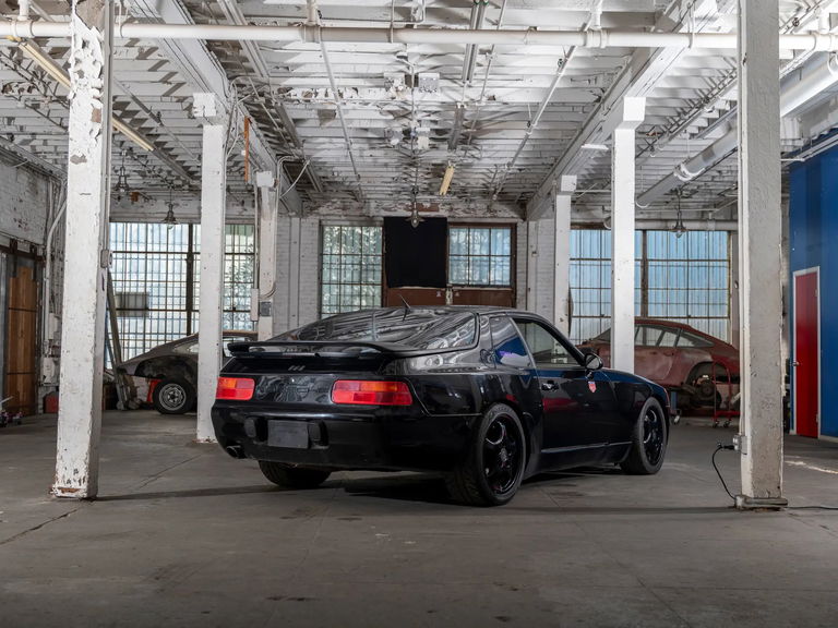 Porsche 968