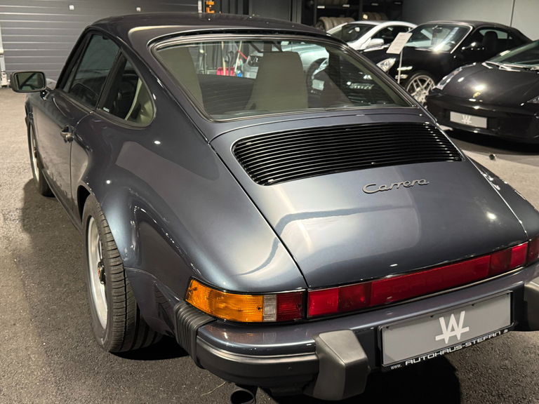 Porsche 911 Carrera 3.2 (US)
