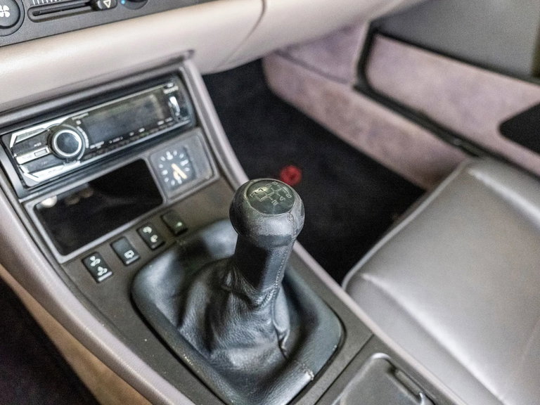 Porsche 968
