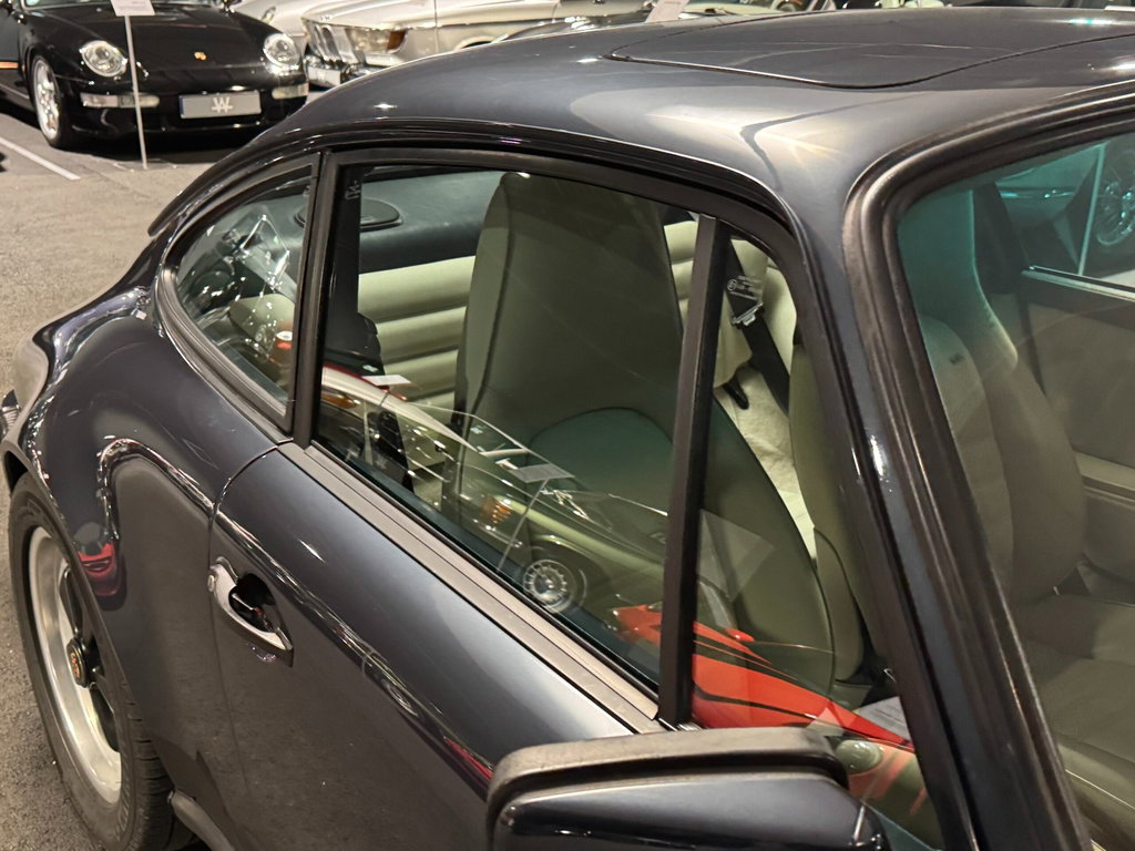 Porsche 911 Carrera 3.2 (US)