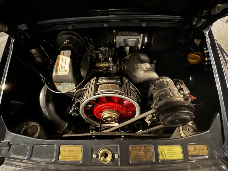 Porsche 911 Carrera 3.2 (US)