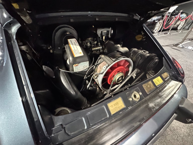 Porsche 911 Carrera 3.2 (US)