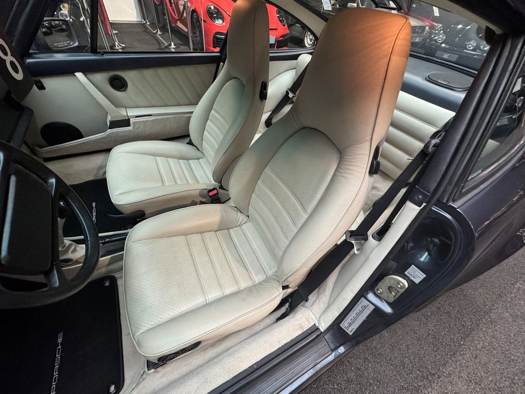 Porsche 911 Carrera 3.2 (US)