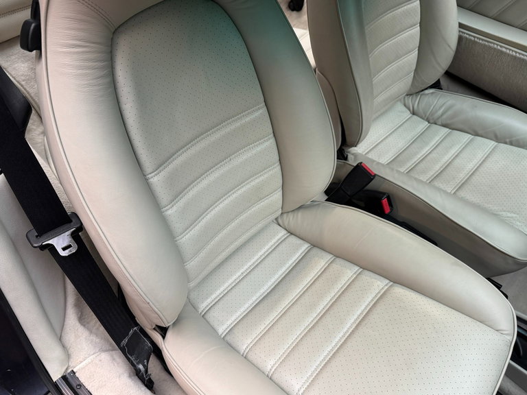 Porsche 911 Carrera 3.2 (US)