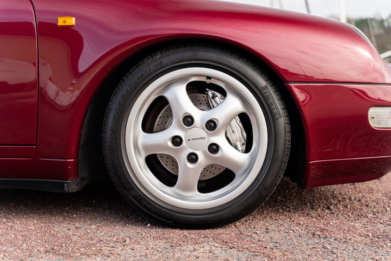 Porsche 993 Carrera 4