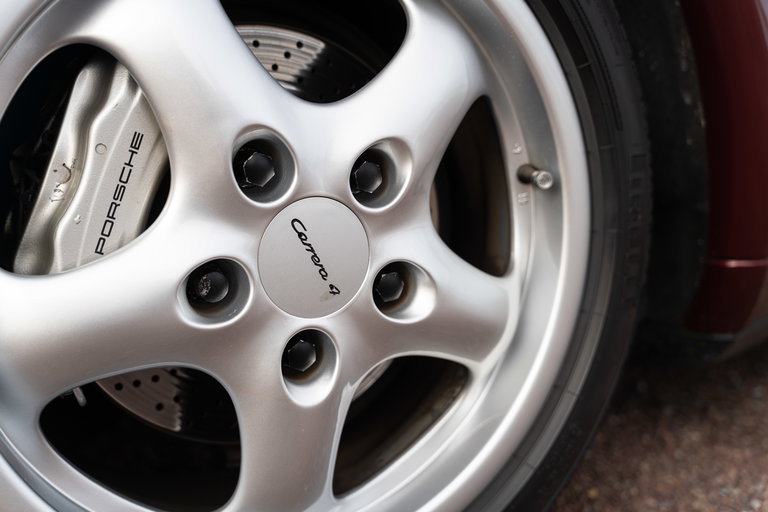 Porsche 993 Carrera 4