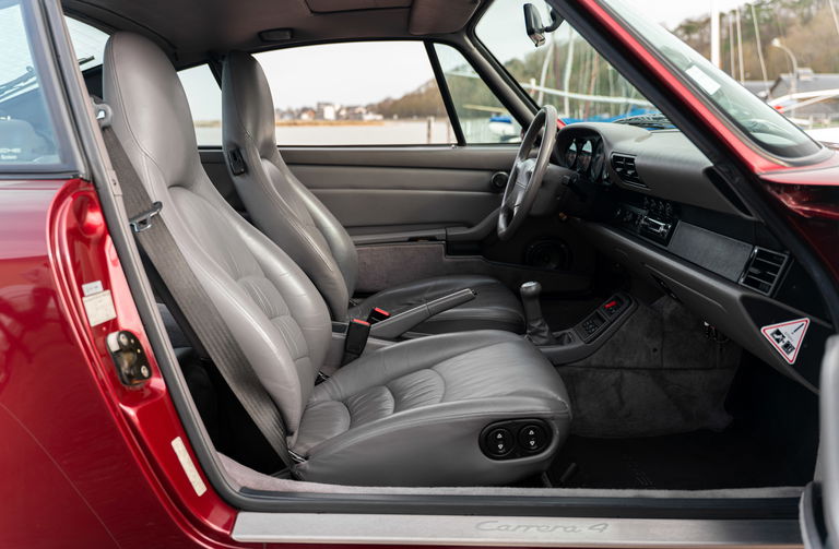 Porsche 993 Carrera 4
