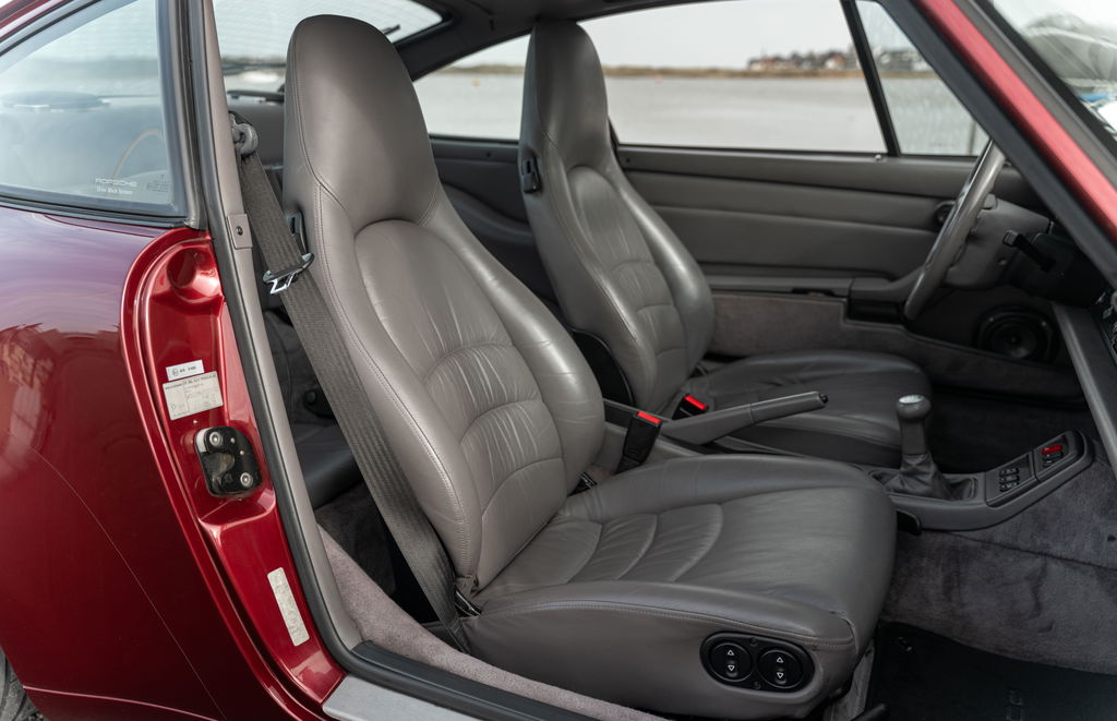 Porsche 993 Carrera 4