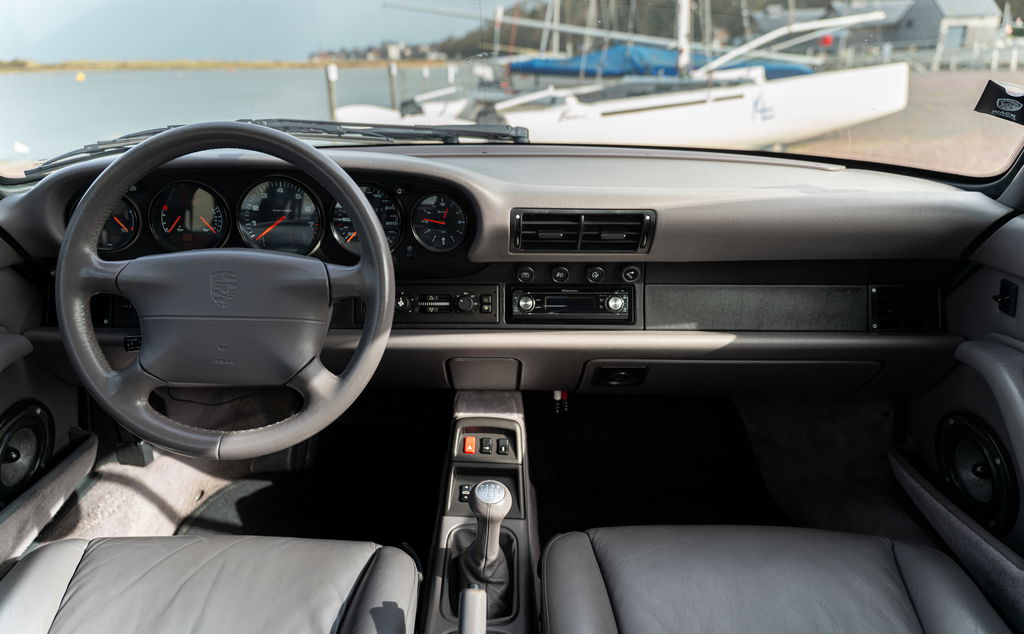 Porsche 993 Carrera 4