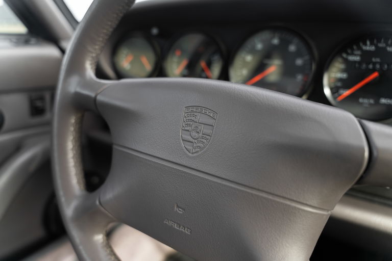 Porsche 993 Carrera 4