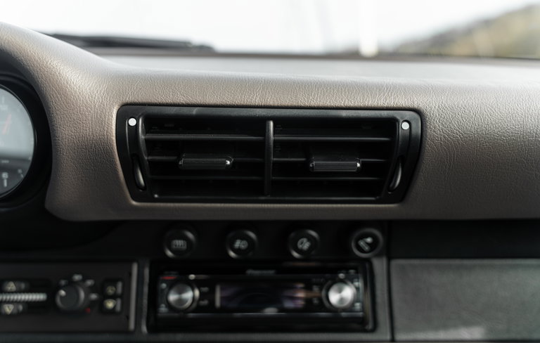 Porsche 993 Carrera 4