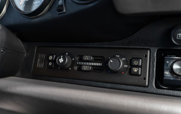 Porsche 993 Carrera 4