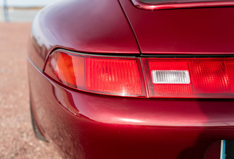 Porsche 993 Carrera 4