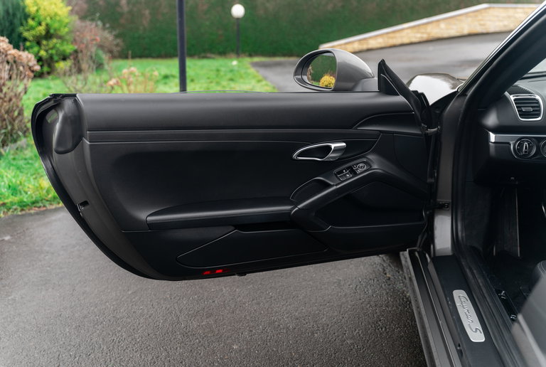 Porsche 981 Boxster S