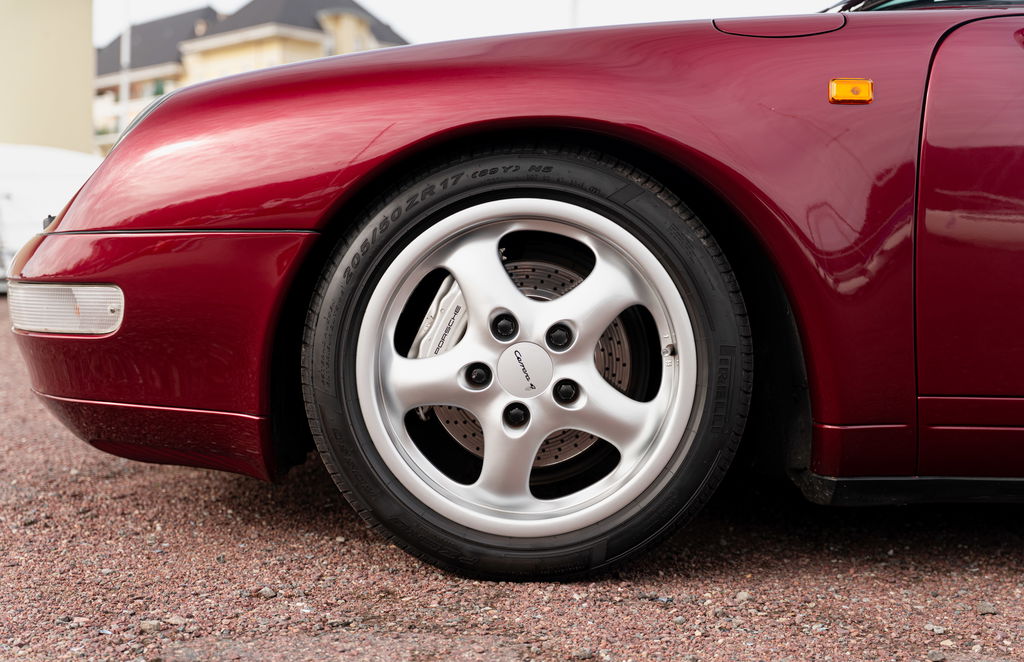 Porsche 993 Carrera 4