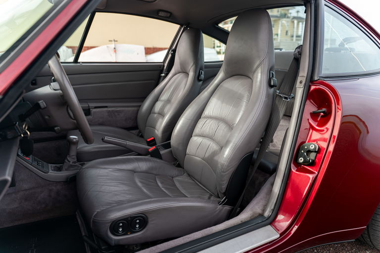 Porsche 993 Carrera 4