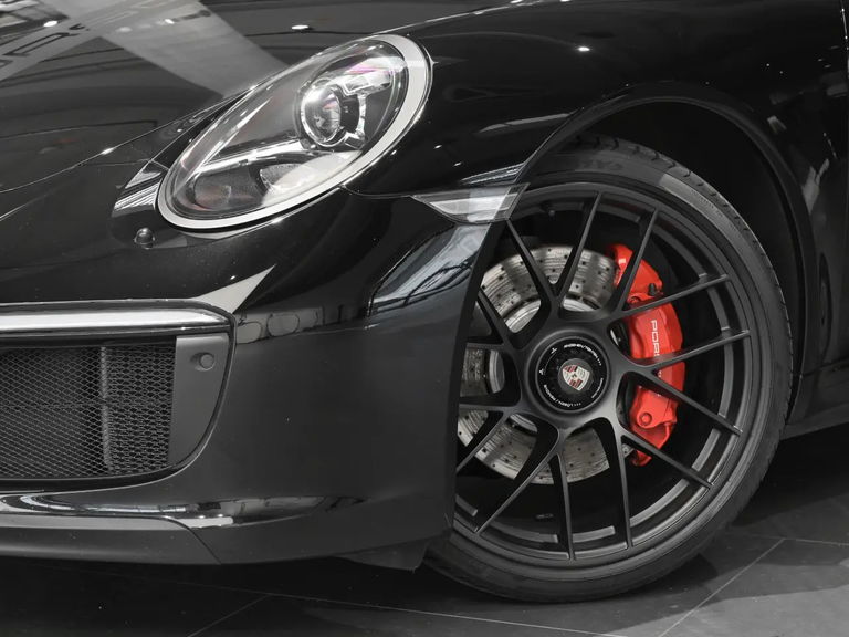 Porsche 991.2 Carrera GTS