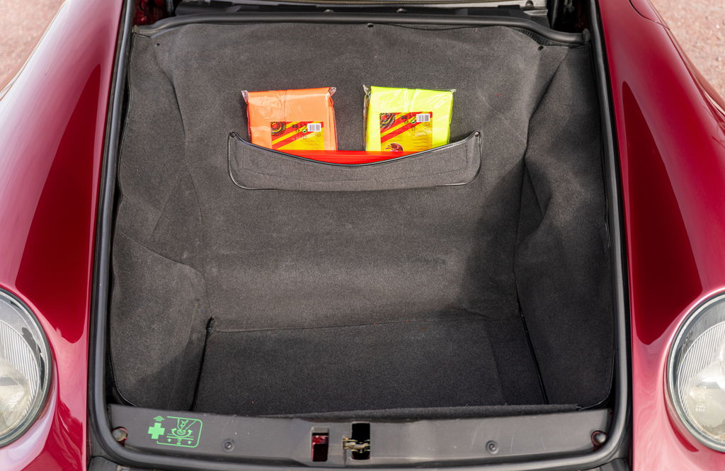 Porsche 993 Carrera 4