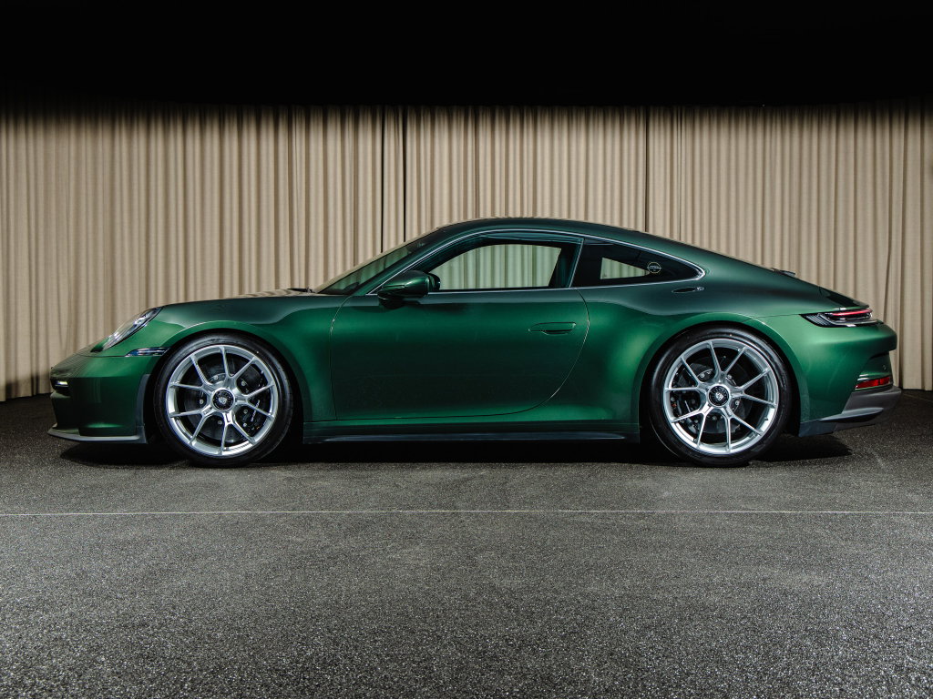 Porsche 992 GT3 Touring