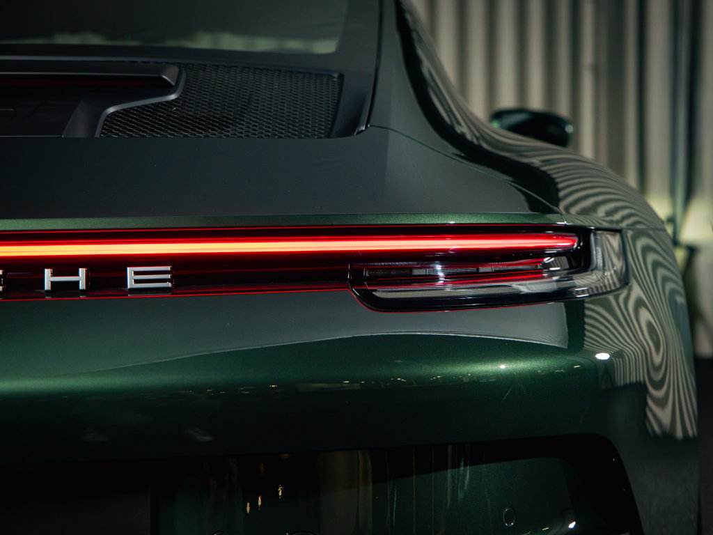 Porsche 992 GT3 Touring