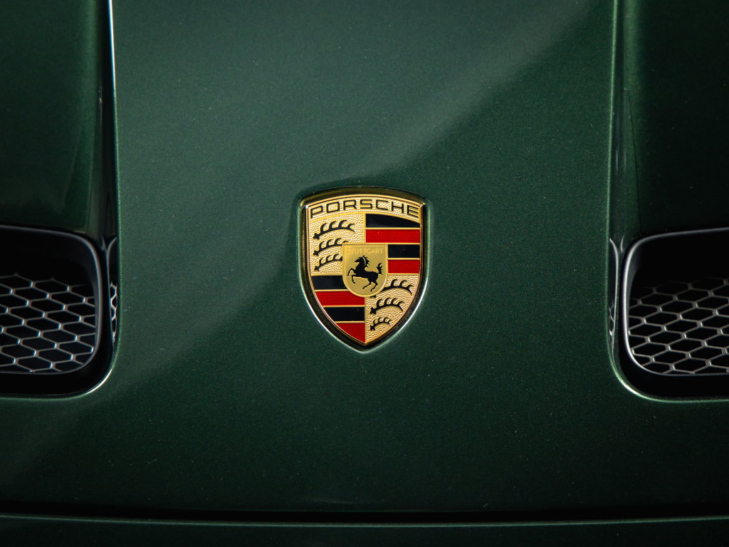 Porsche 992 GT3 Touring