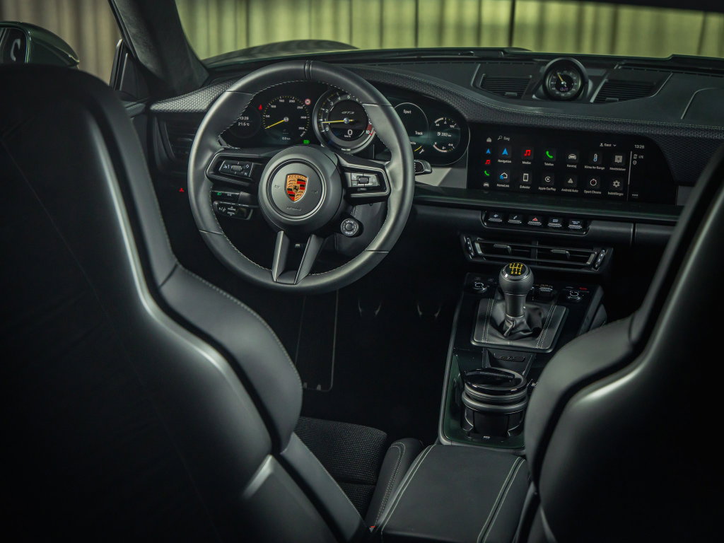 Porsche 992 GT3 Touring