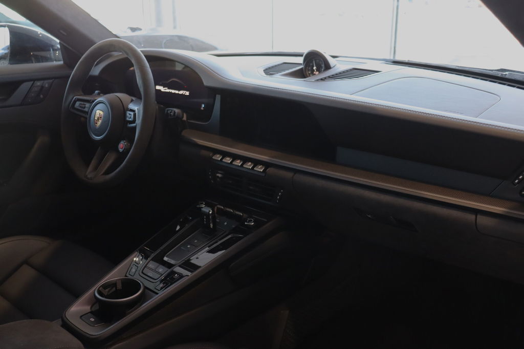 Porsche 992.2 Carrera GTS