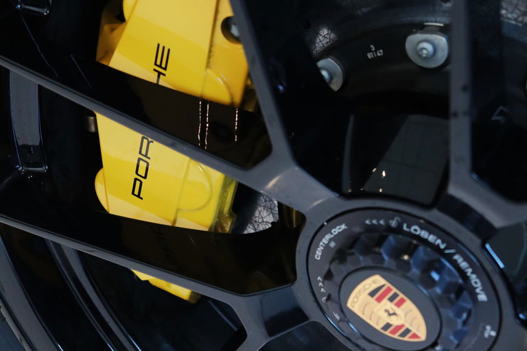 Porsche 992.2 Carrera GTS