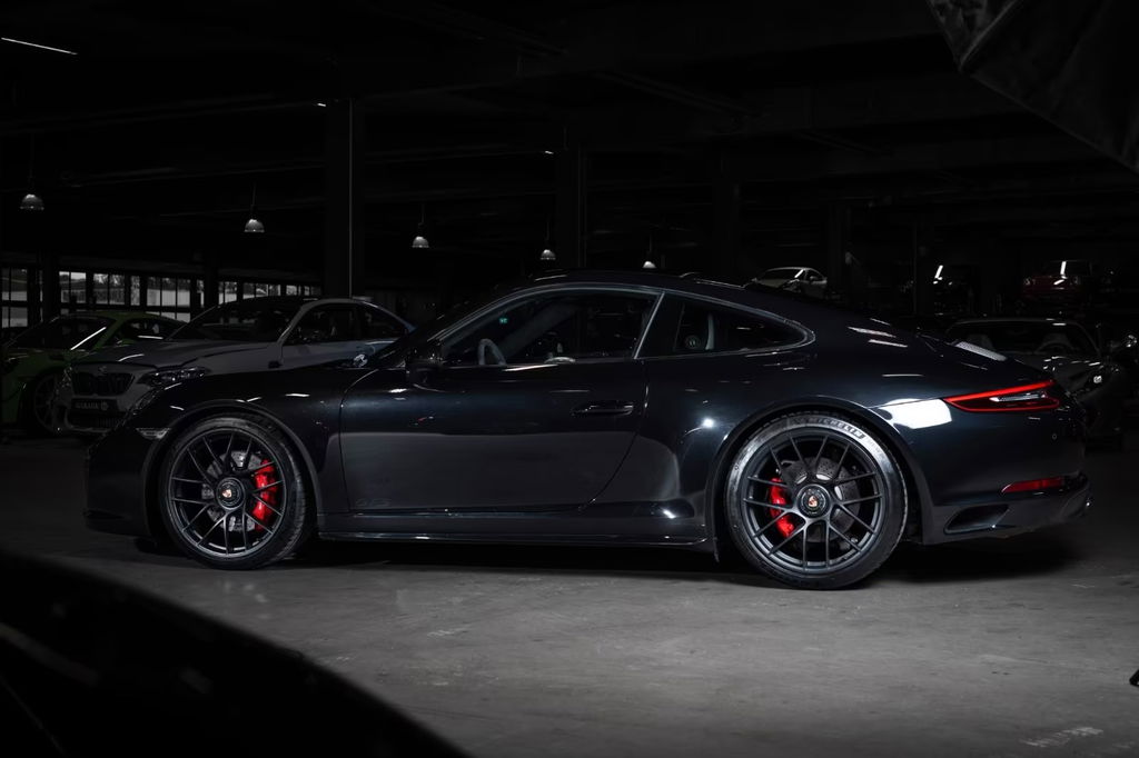 Porsche 991.2 Carrera 4 GTS