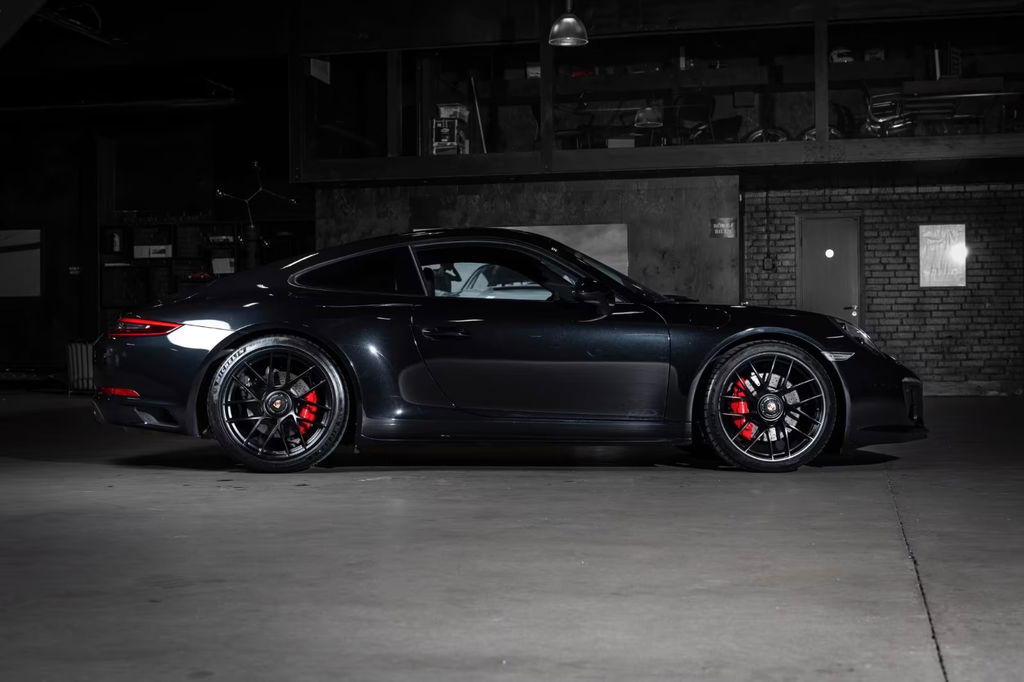 Porsche 991.2 Carrera 4 GTS