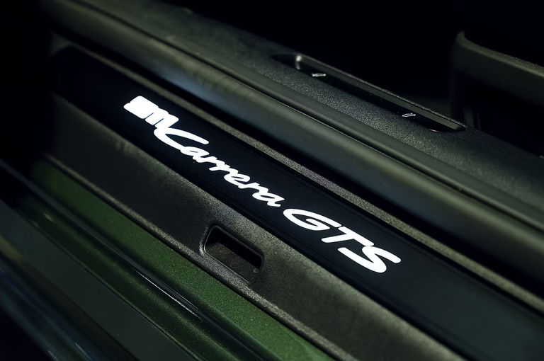 Porsche 992 Carrera GTS