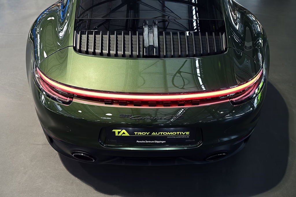 Porsche 992 Carrera GTS