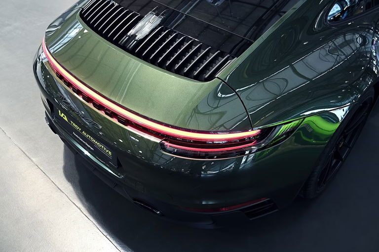 Porsche 992 Carrera GTS