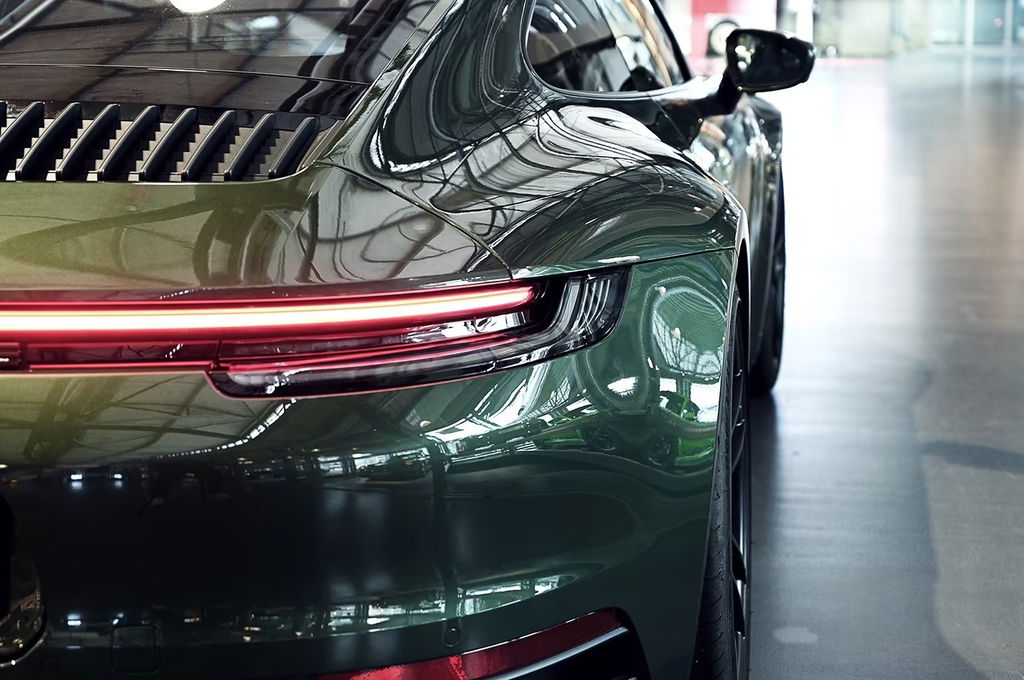 Porsche 992 Carrera GTS