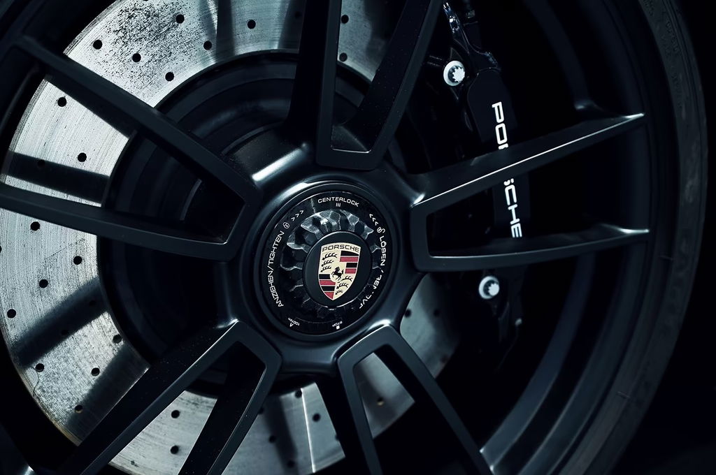 Porsche 992 Carrera GTS