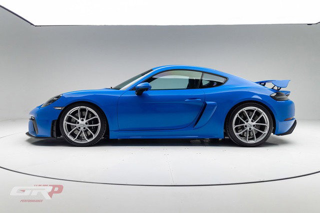 Porsche 718 Cayman GT4