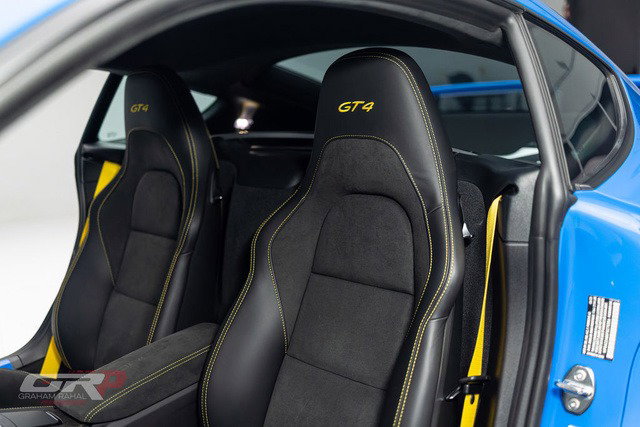 Porsche 718 Cayman GT4